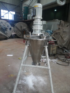 Vertical mixing machine, Horizontal ribbon mixer, Rotary drum blender, Industrial mixing equipment, Feed mixers, Food processing mixers, Construction material mixers, Agricultural mixers, Powder blending machines, Batch mixers, Industrial mixer maintenance, Mixer selection guide