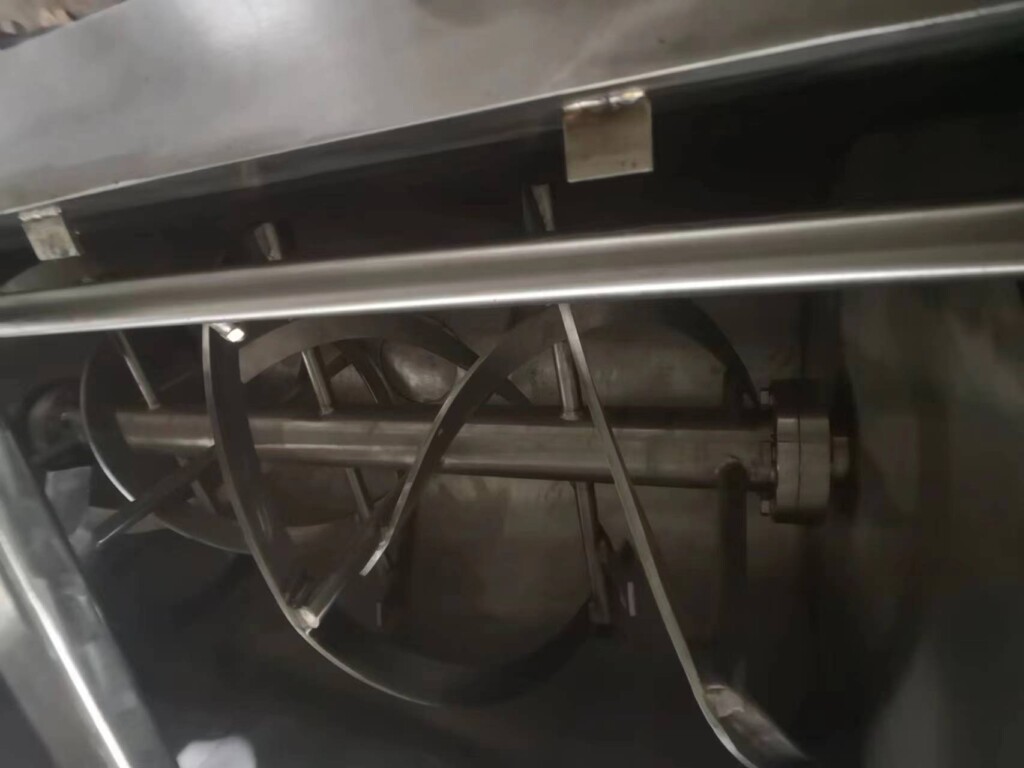 V Type Blender